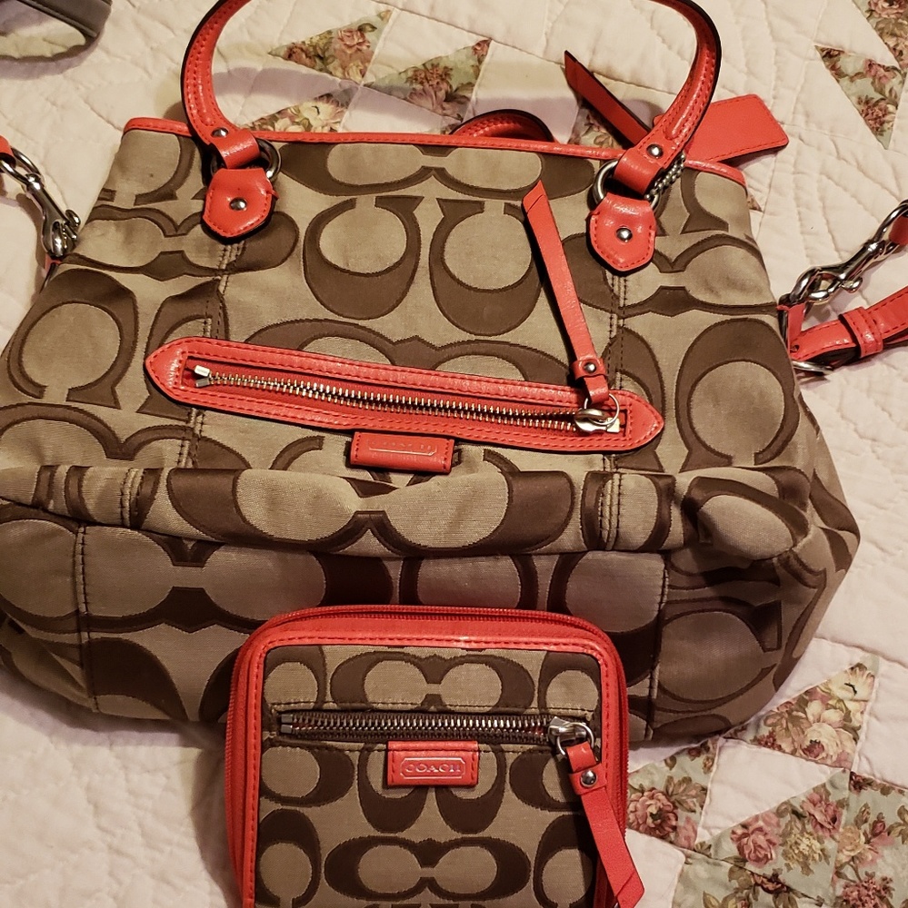 Coach purse and matching wallet